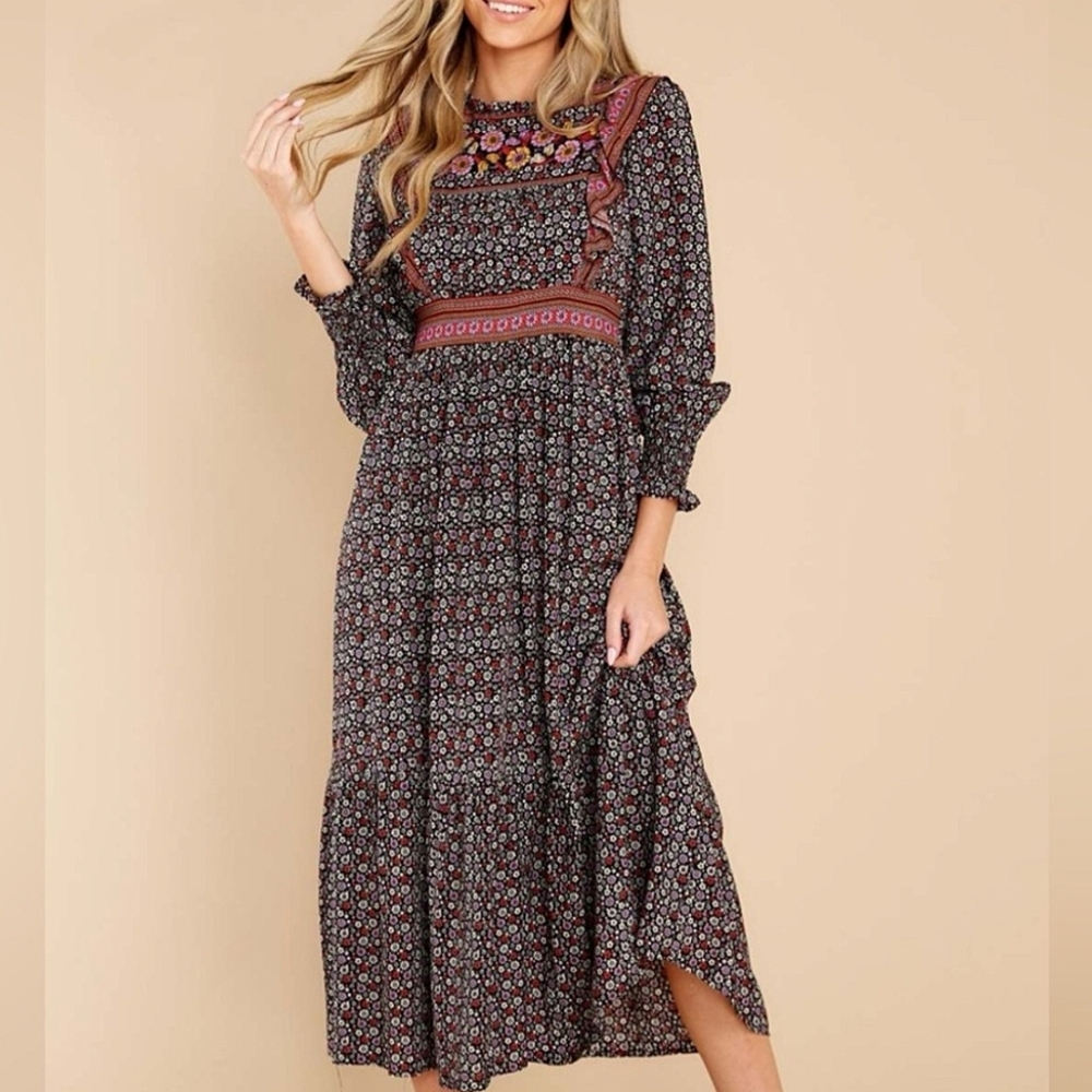 In Loom Floral Cordelia Dress Size Small. NWOT